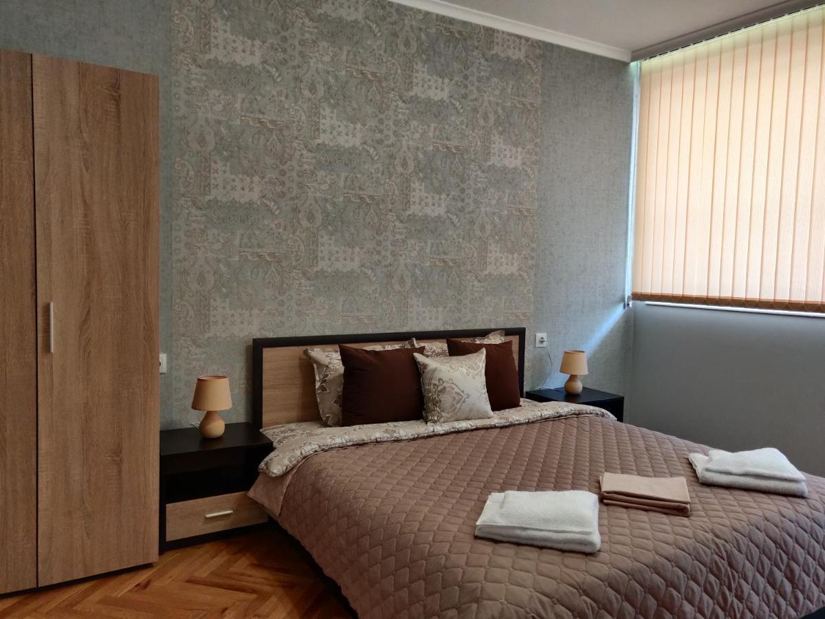 White Apartment Καζανλούκ Εξωτερικό φωτογραφία